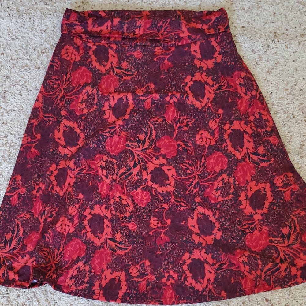 #AZU17 (CH) NWOT LuLaRoe Azure Red Knee-Length A-Line Skirt for Cocktail